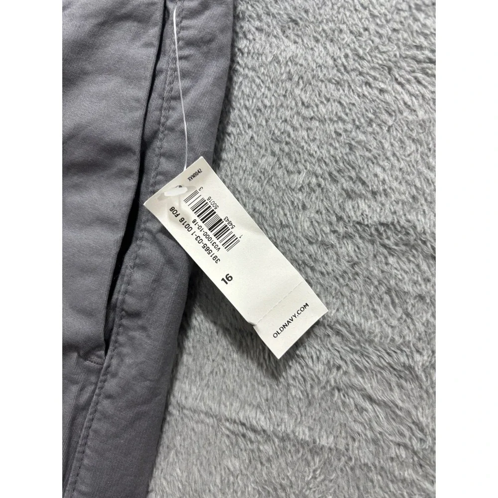 Old Navy 16 Gray Everyday Chino Shorts Womens NWT Coastal Casual‎ Summer Stretch
